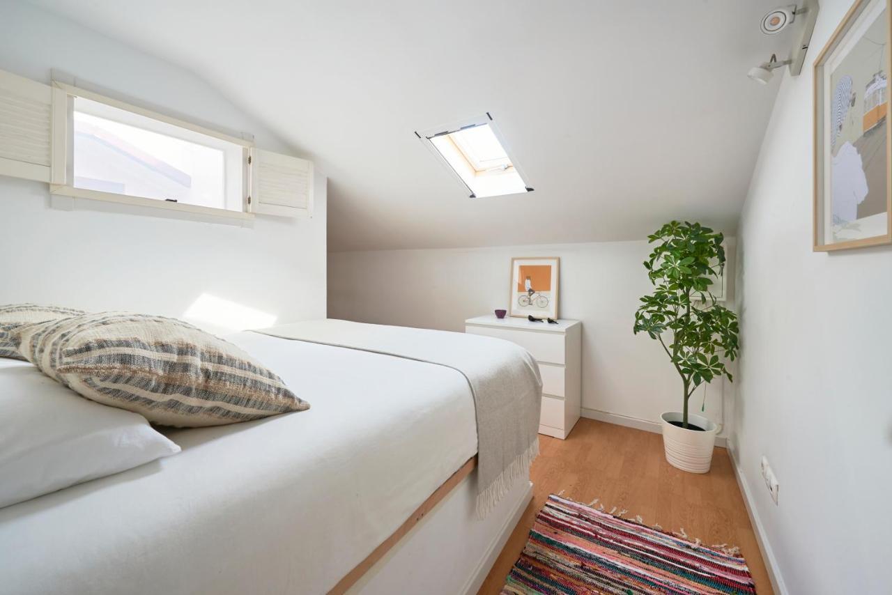 Appartamento Bright W Balcony, Ac, Parking, By Timecooler *